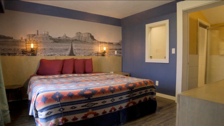 King Suite Cabin